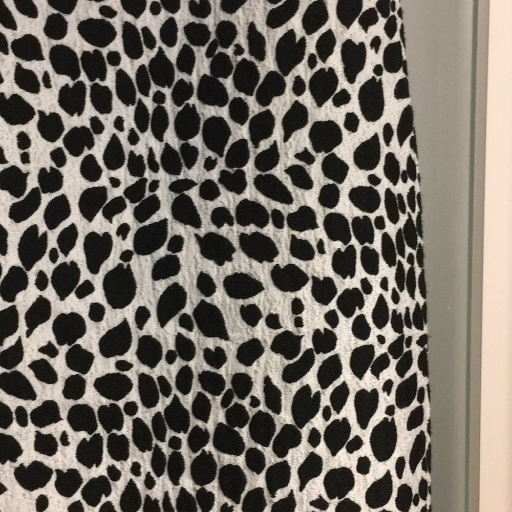 Ann Taylor black & white skirt - Picture 2 of 5